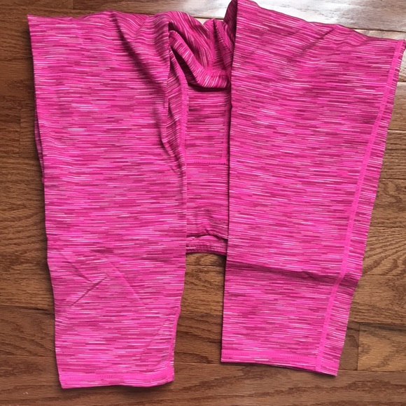 Pink Athleta Capri Leggings - Picture 3 of 10